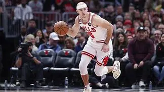 Image for Alex Caruso: The Bald Mamba, Chicago Bulls' Defensive Dynamo