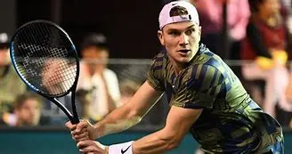 Image of Jack Draper: The Rising Star of British Tennis