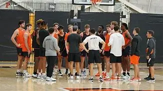 Image for Princeton Tigers Basketball: A Legacy of Ivy League Excellence